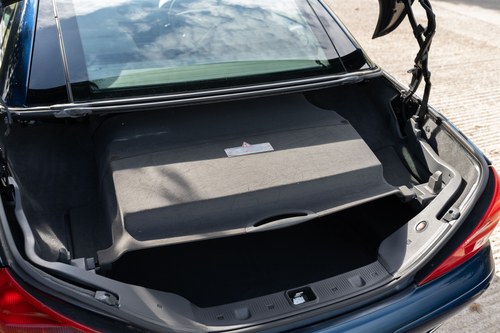 2005 Mercedes-Benz SL350 (R230) En venta (imagen 135 de 206)