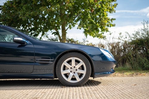 2005 Mercedes-Benz SL350 (R230) En venta (imagen 26 de 206)