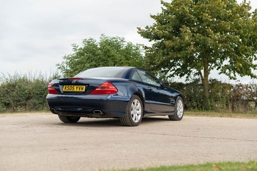 2005 Mercedes-Benz SL350 (R230) En venta (imagen 14 de 206)