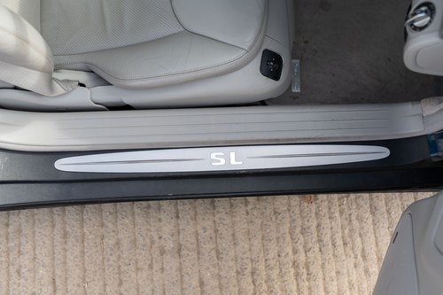 2005 Mercedes-Benz SL350 (R230) En venta (imagen 111 de 206)