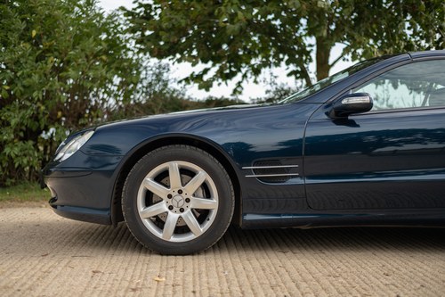 2005 Mercedes-Benz SL350 (R230) En venta (imagen 23 de 206)