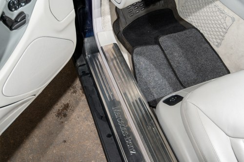 2008 Mercedes-Benz SL350 R230 In vendita (immagine 57 di 172)