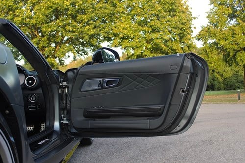 2020 Mercedes-Benz AMG GTR Roadster zum Verkauf (Bild 29 von 120)