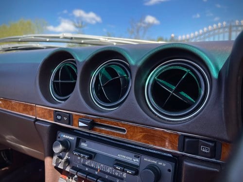 1986 Mercedes-Benz SL300 (R107) Te koop (foto 78 van 234)