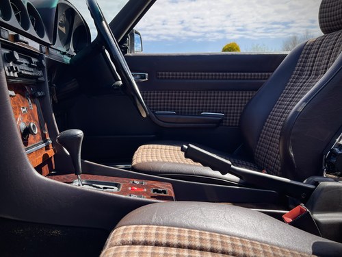 1986 Mercedes-Benz SL300 (R107) Te koop (foto 71 van 234)