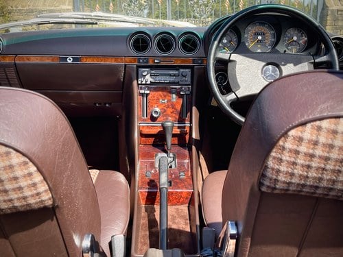 1986 Mercedes-Benz SL300 (R107) Te koop (foto 69 van 234)