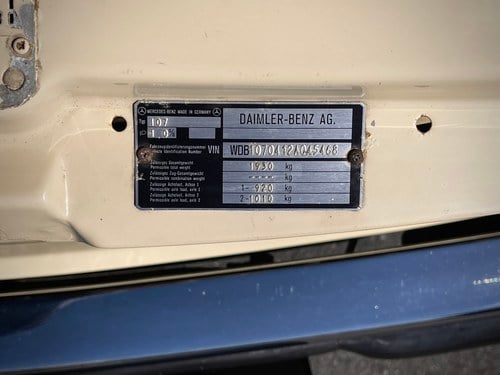 1986 Mercedes-Benz SL300 (R107) Te koop (foto 195 van 234)