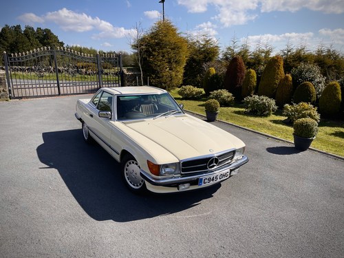 1986 Mercedes-Benz SL300 (R107) Te koop (foto 24 van 234)