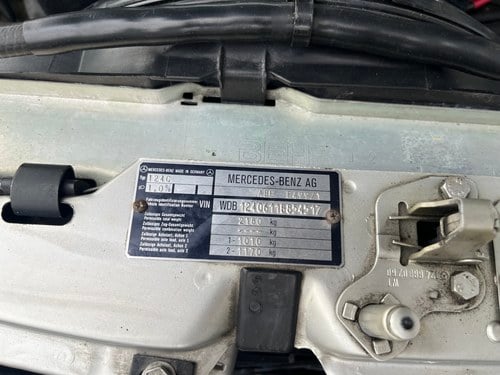 1992 Mercedes 300 CE-24 Cabriolet In vendita (immagine 31 di 51)