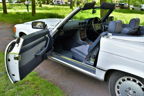 1987 Mercedes-Benz 300 SL (R107) Te koop (foto 64 van 119)