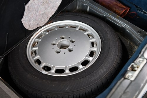 1987 Mercedes-Benz 300 SL (R107) Te koop (foto 62 van 119)