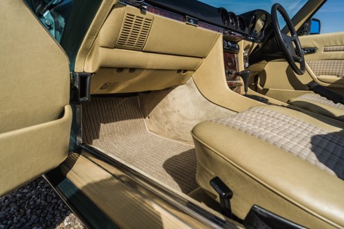 1984 Mercedes-Benz 380 SL (R107) In vendita (immagine 68 di 205)