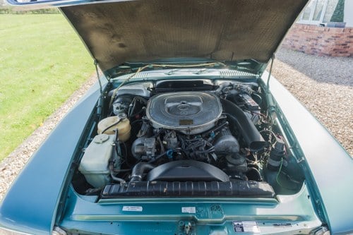 1984 Mercedes-Benz 380 SL (R107) In vendita (immagine 156 di 205)