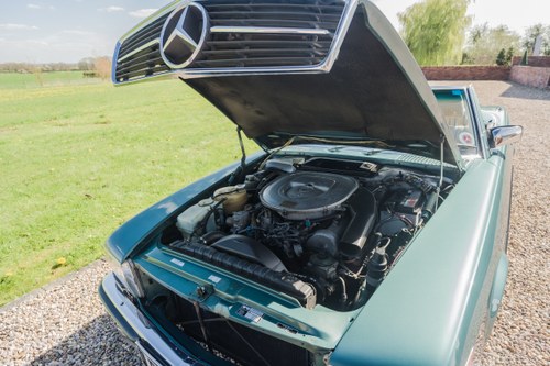 1984 Mercedes-Benz 380 SL (R107) In vendita (immagine 155 di 205)