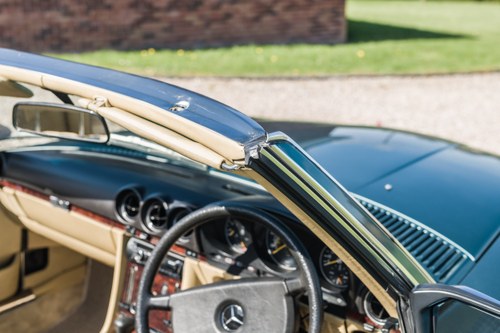 1984 Mercedes-Benz 380 SL (R107) In vendita (immagine 54 di 205)