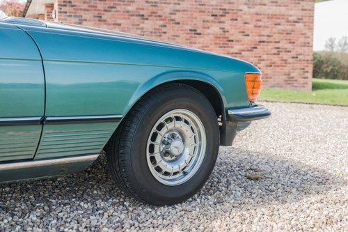 1984 Mercedes-Benz 380 SL (R107) In vendita (immagine 94 di 205)