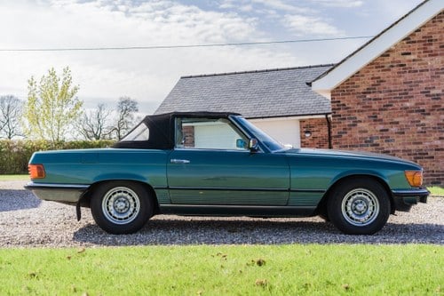 1984 Mercedes-Benz 380 SL (R107) In vendita (immagine 32 di 205)