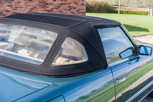 1984 Mercedes-Benz 380 SL (R107) In vendita (immagine 139 di 205)