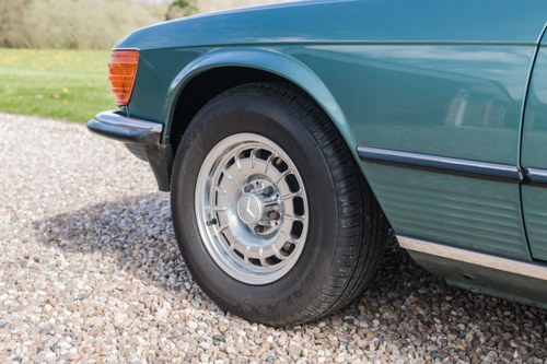 1984 Mercedes-Benz 380 SL (R107) In vendita (immagine 148 di 205)