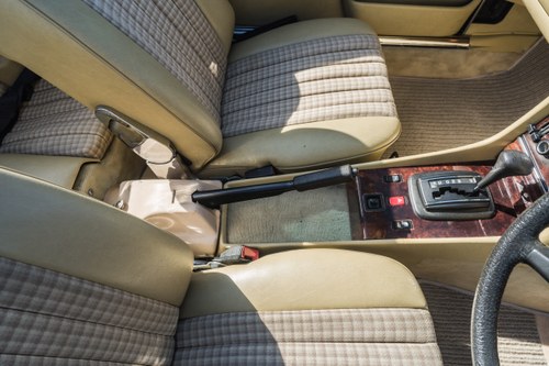 1984 Mercedes-Benz 380 SL (R107) In vendita (immagine 56 di 205)