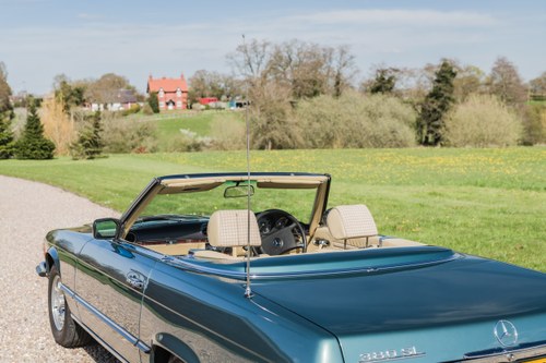 1984 Mercedes-Benz 380 SL (R107) In vendita (immagine 78 di 205)