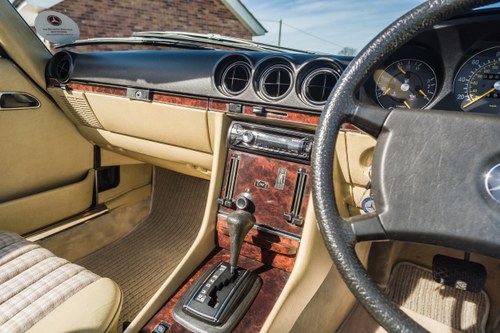 1984 Mercedes-Benz 380 SL (R107) In vendita (immagine 48 di 205)