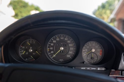 1986 Mercedes Benz 560SL (R107) zum Verkauf (Bild 39 von 192)