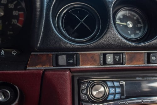 1986 Mercedes Benz 560SL (R107) zum Verkauf (Bild 48 von 192)