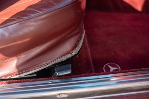 1986 Mercedes Benz 560SL (R107) zum Verkauf (Bild 59 von 192)