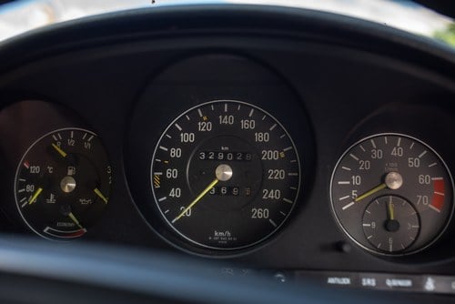 1986 Mercedes Benz 560SL (R107) zum Verkauf (Bild 41 von 192)