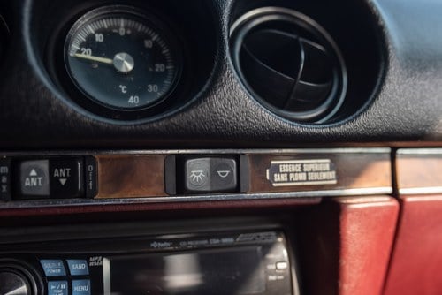 1986 Mercedes Benz 560SL (R107) zum Verkauf (Bild 47 von 192)
