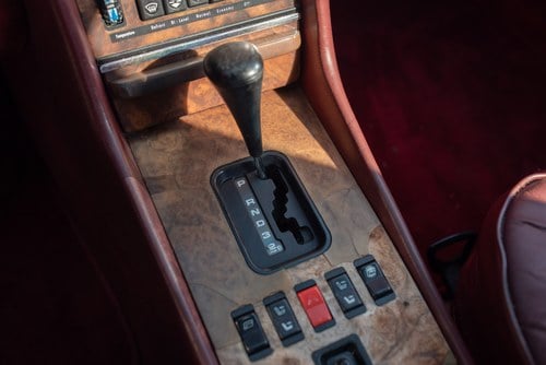 1986 Mercedes Benz 560SL (R107) zum Verkauf (Bild 52 von 192)