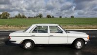 1982 Mercedes-Benz 200 (W123) For Sale (picture 11 of 100)
