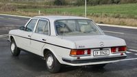 1982 Mercedes-Benz 200 (W123) For Sale (picture 18 of 100)