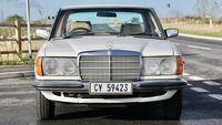 1982 Mercedes-Benz 200 (W123) For Sale (picture 15 of 100)