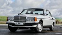 1982 Mercedes-Benz 200 (W123) For Sale (picture 13 of 100)