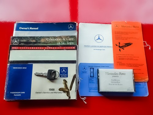 NO RESERVE - 1988 Mercedes-Benz 560 SL LHD (R107) En venta (imagen 87 de 88)