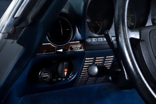 NO RESERVE - 1988 Mercedes-Benz 560 SL LHD (R107) En venta (imagen 43 de 88)