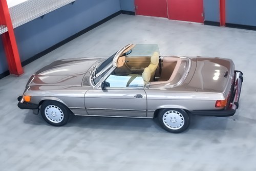 NO RESERVE - 1988 Mercedes-Benz 560SL (R107) LHD For Sale (picture 25 of 94)