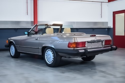 NO RESERVE - 1988 Mercedes-Benz 560SL (R107) LHD For Sale (picture 18 of 94)