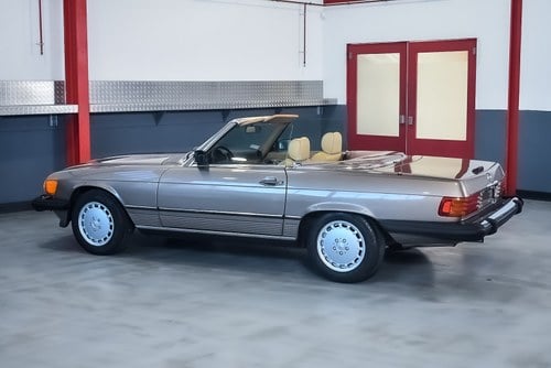 NO RESERVE - 1988 Mercedes-Benz 560SL (R107) LHD For Sale (picture 19 of 94)