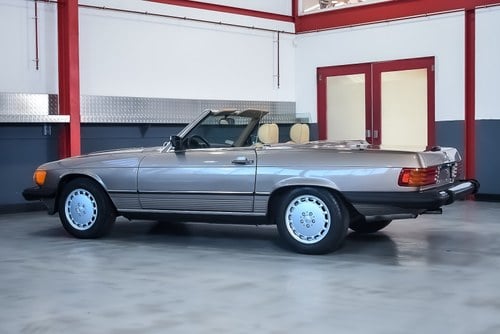 NO RESERVE - 1988 Mercedes-Benz 560SL (R107) LHD For Sale (picture 20 of 94)