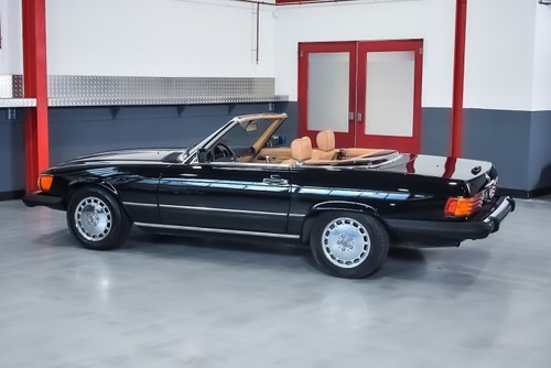 NO RESERVE - 1988 Mercedes-Benz R107 560SL Convertible 5,6L V8 – LHD In vendita (immagine 14 di 118)