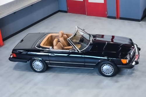 NO RESERVE - 1988 Mercedes-Benz R107 560SL Convertible 5,6L V8 – LHD In vendita (immagine 18 di 118)