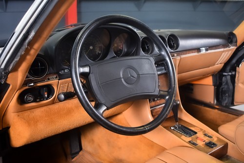 NO RESERVE - 1988 Mercedes-Benz R107 560SL Convertible 5,6L V8 – LHD In vendita (immagine 53 di 118)