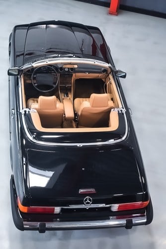 NO RESERVE - 1988 Mercedes-Benz R107 560SL Convertible 5,6L V8 – LHD In vendita (immagine 17 di 118)