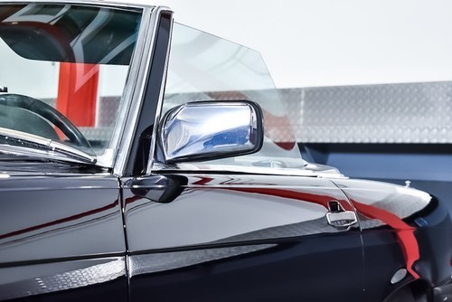 1989 Mercedes-Benz 560SL (R107) LHD En venta (imagen 52 de 93)