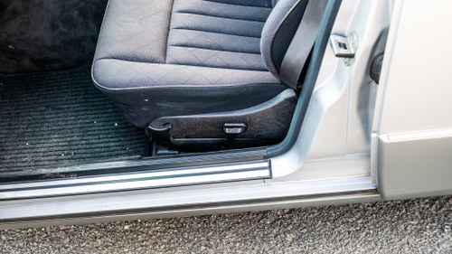 NO RESERVE - 1994 Mercedes-Benz E300 D W124 à vendre (picture 32 of 166)