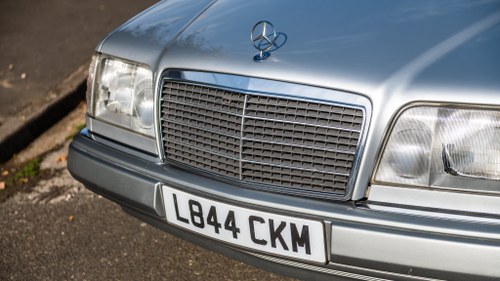 NO RESERVE - 1994 Mercedes-Benz E300 D W124 à vendre (picture 70 of 166)