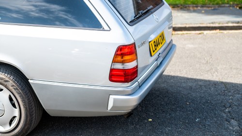 NO RESERVE - 1994 Mercedes-Benz E300 D W124 à vendre (picture 83 of 166)